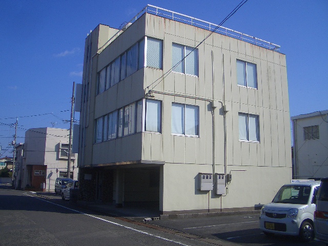 寿町ビル 3F・4F(屋上付き)の外観