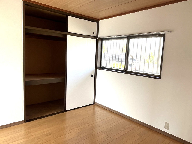 明星ハイツの外観