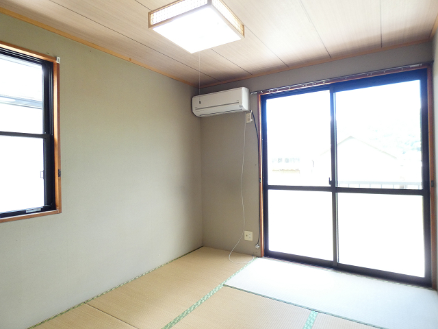 プレジールサンハイツの外観