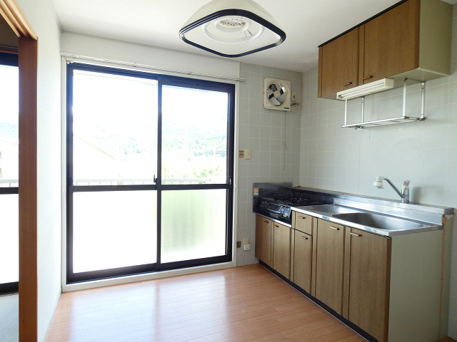 プレジールサンハイツの外観