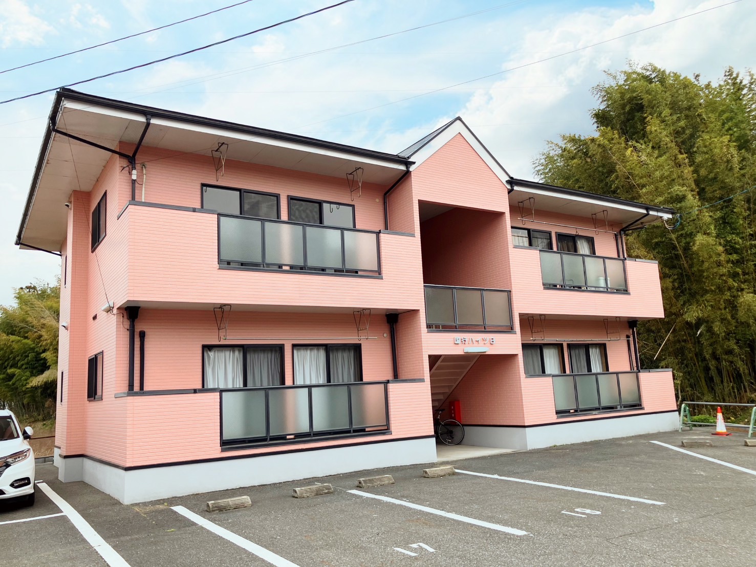 国行ハイツB棟の外観