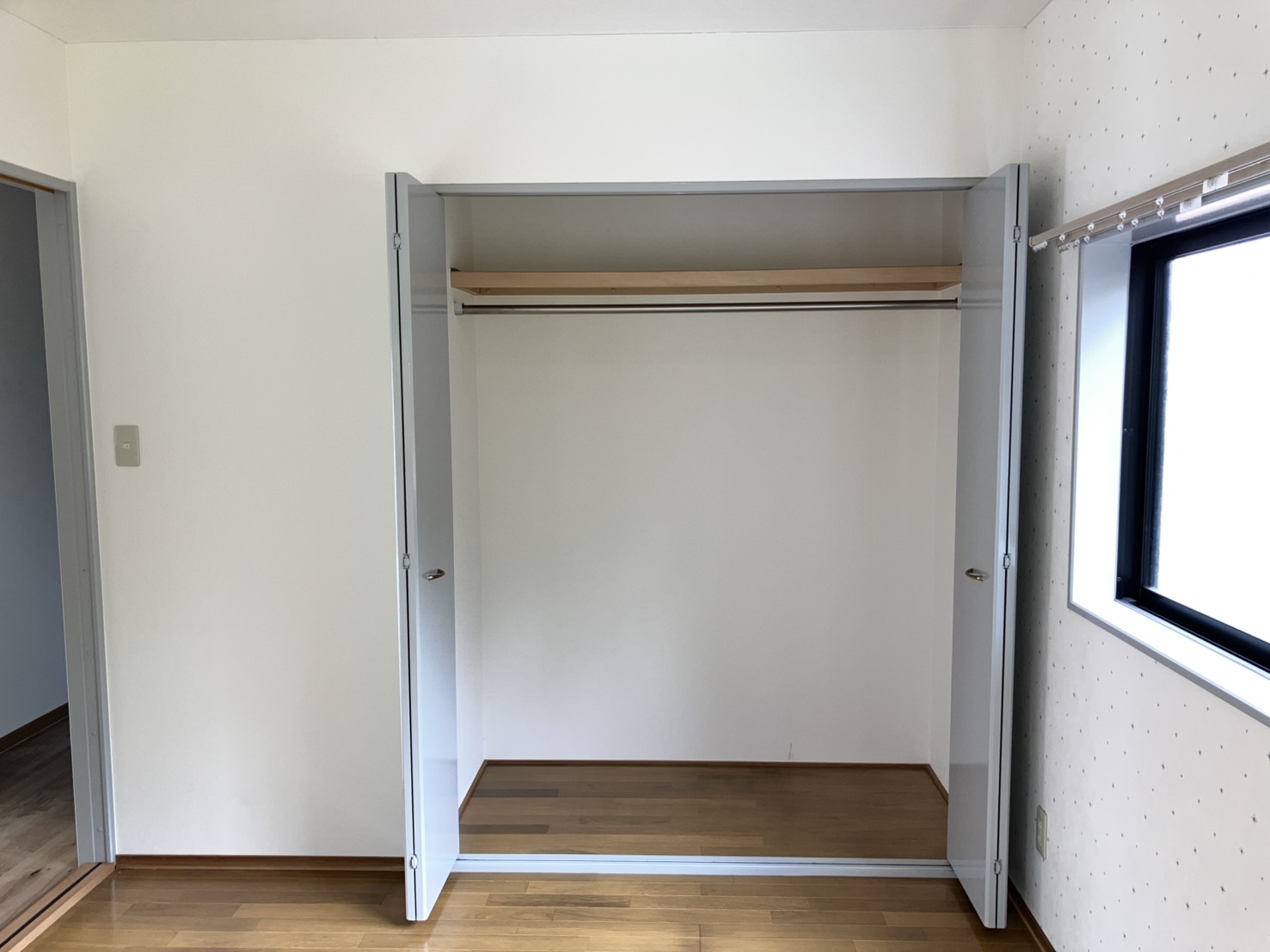 国行ハイツB棟の外観