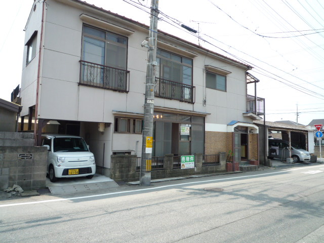 松山町３丁目 売家 小学校まで徒歩7分の外観