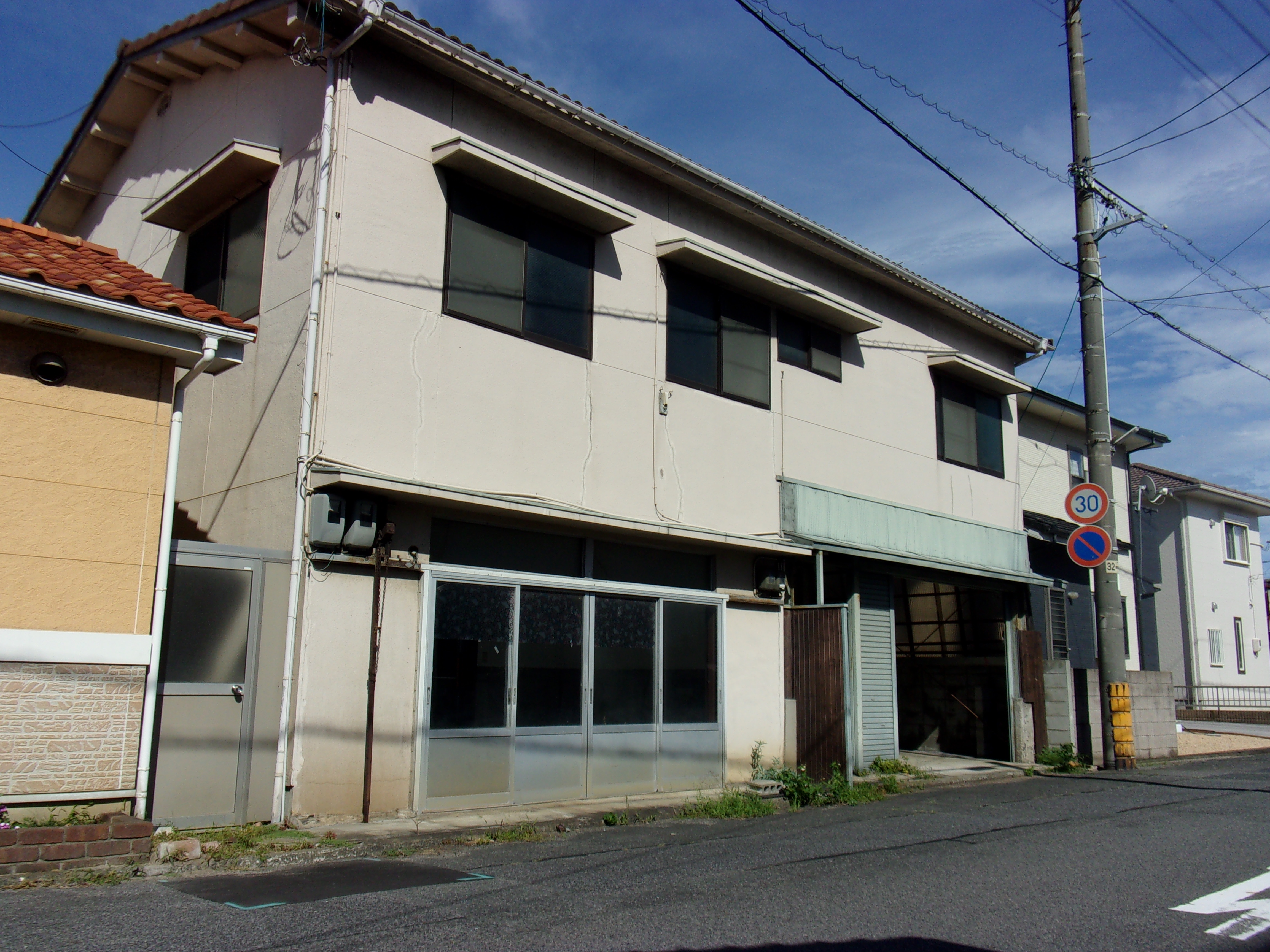 昭和町二丁目　売地　古家付現況渡しの外観