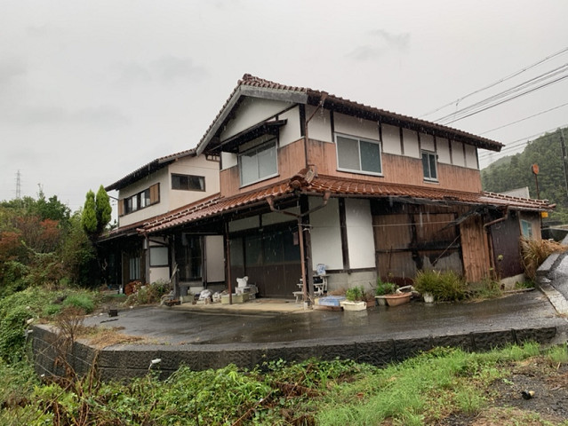 美祢市大嶺町東分　売家の外観