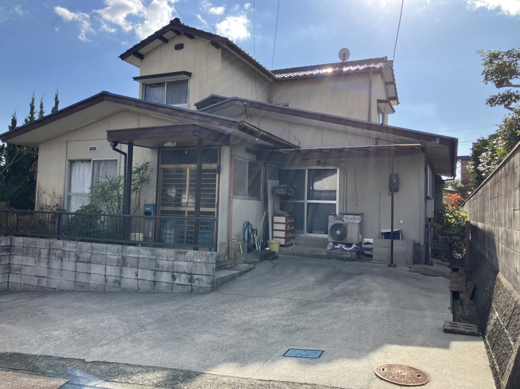 南小羽山町二丁目　売家の外観