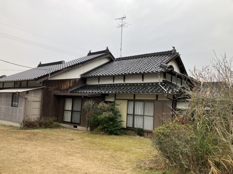 有帆　売家の外観