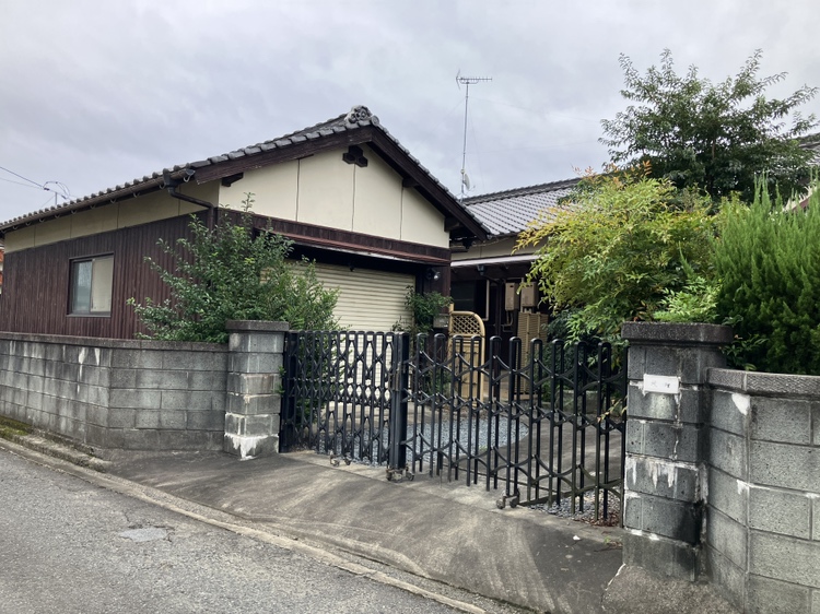 郡　売家の外観
