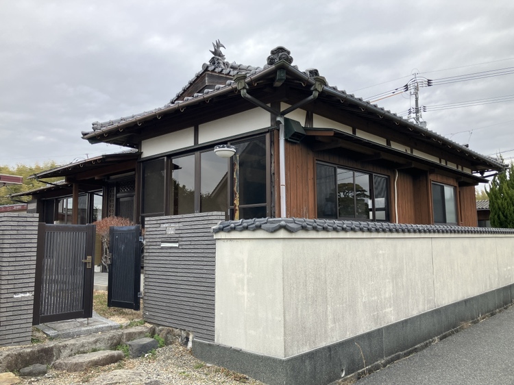 西岐波　売家の外観